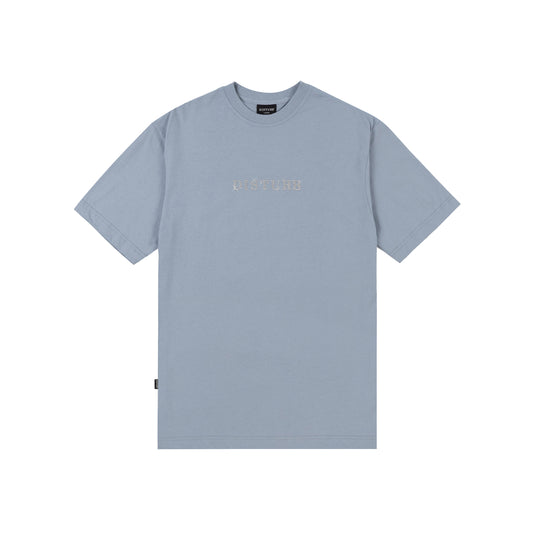 T-Shirt Studded Logo Azul Claro